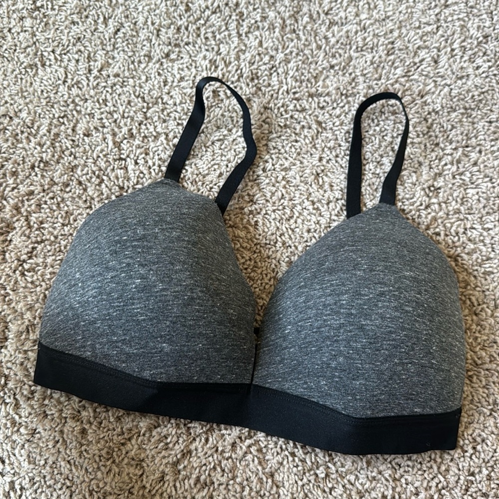 Auden Women’s 36D No Wire Bra - Never Worn & Brand New!! No flaws 🖤